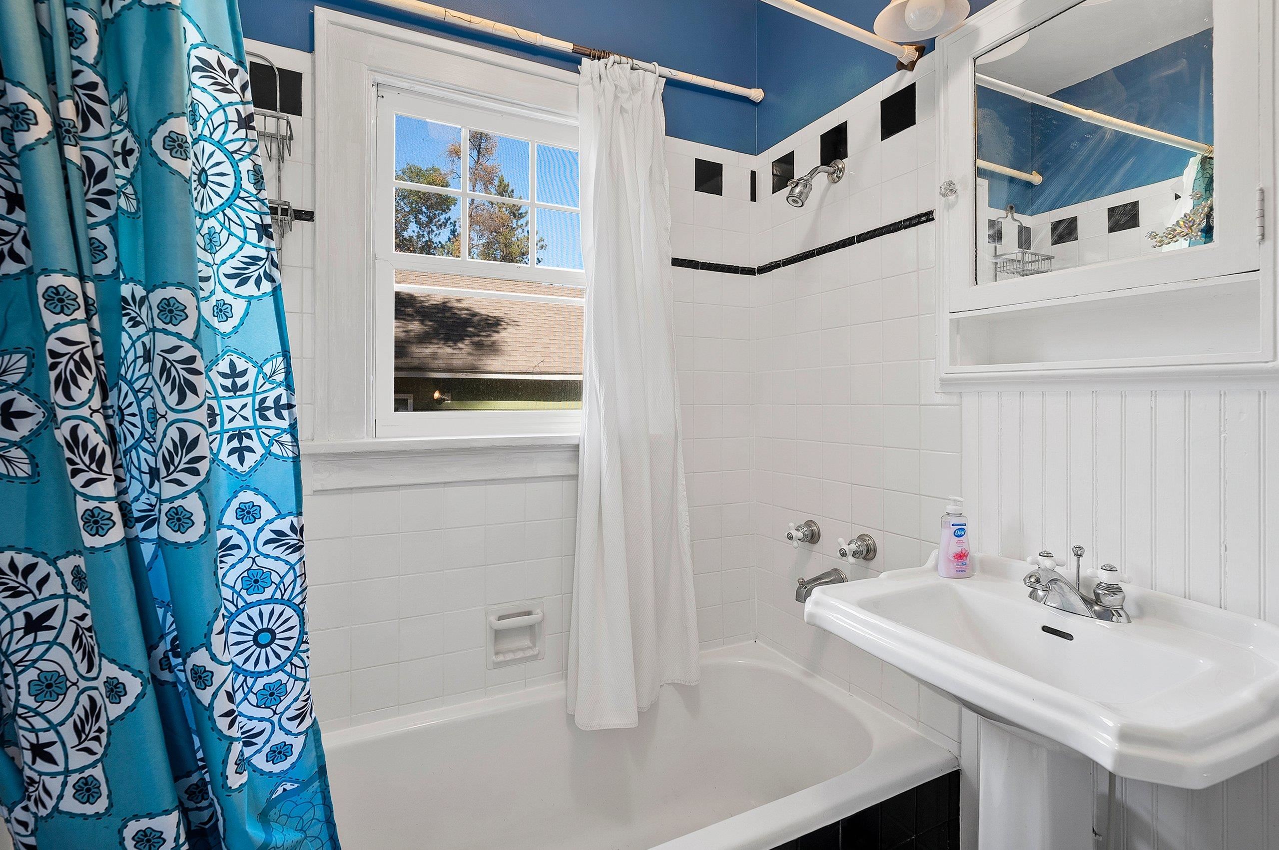 W11944 Parkway Road Crivitz, WI 54114 - Photo 19 of 47