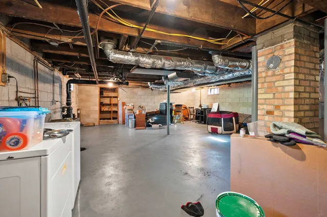 $179,900 | W11944 Parkway Road, Crivitz, WI 54114