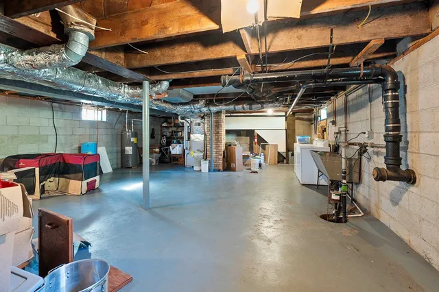 $179,900 | W11944 Parkway Road, Crivitz, WI 54114