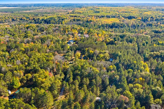 $179,900 | W11944 Parkway Road, Crivitz, WI 54114