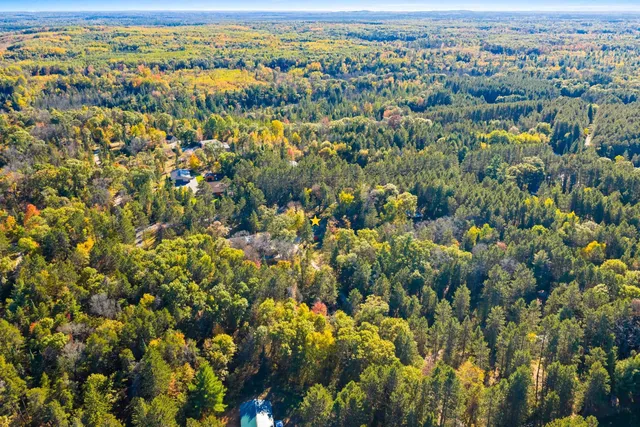 $179,900 | W11944 Parkway Road, Crivitz, WI 54114