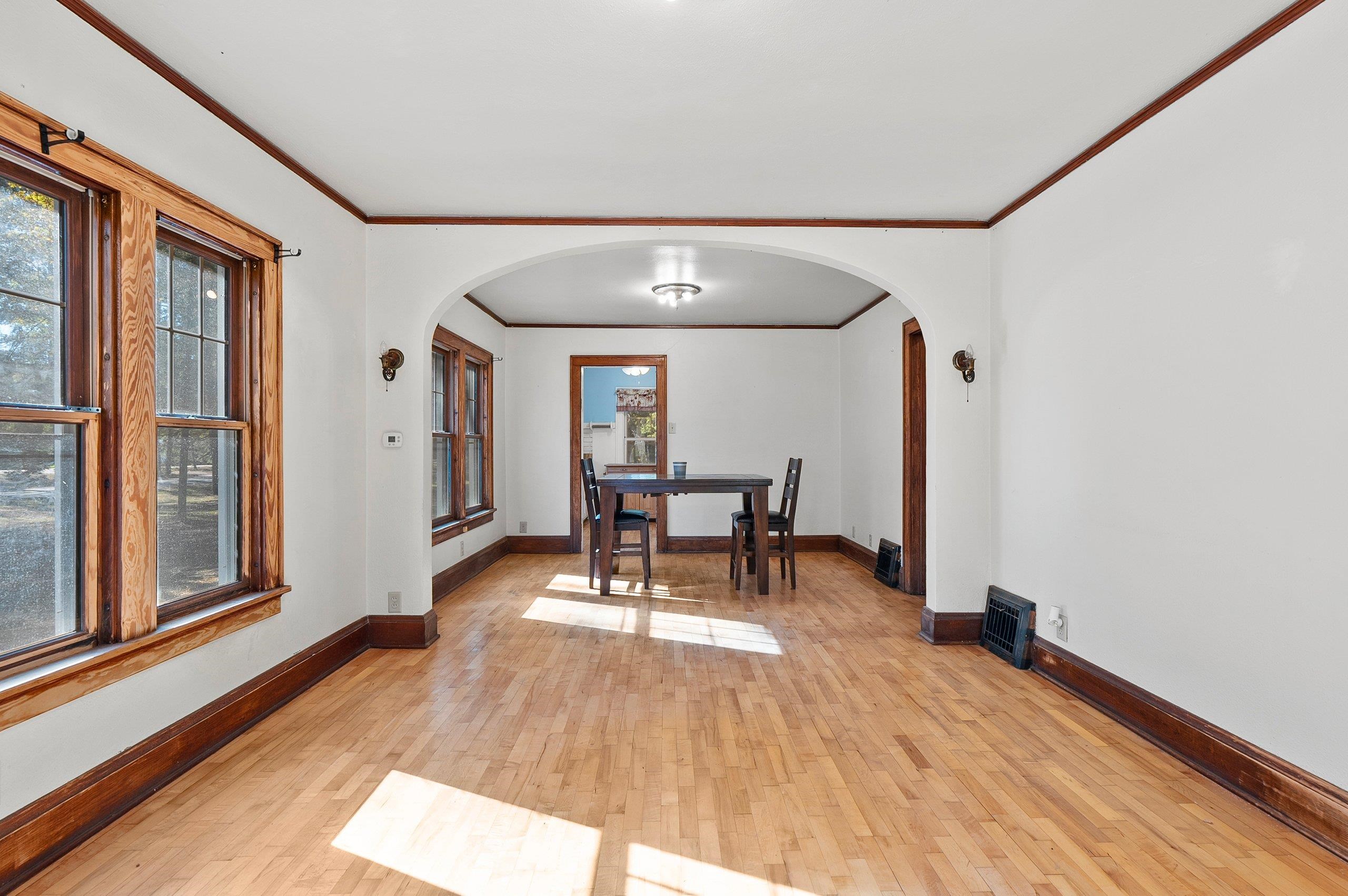 W11944 Parkway Road Crivitz, WI 54114 - Photo 5 of 47