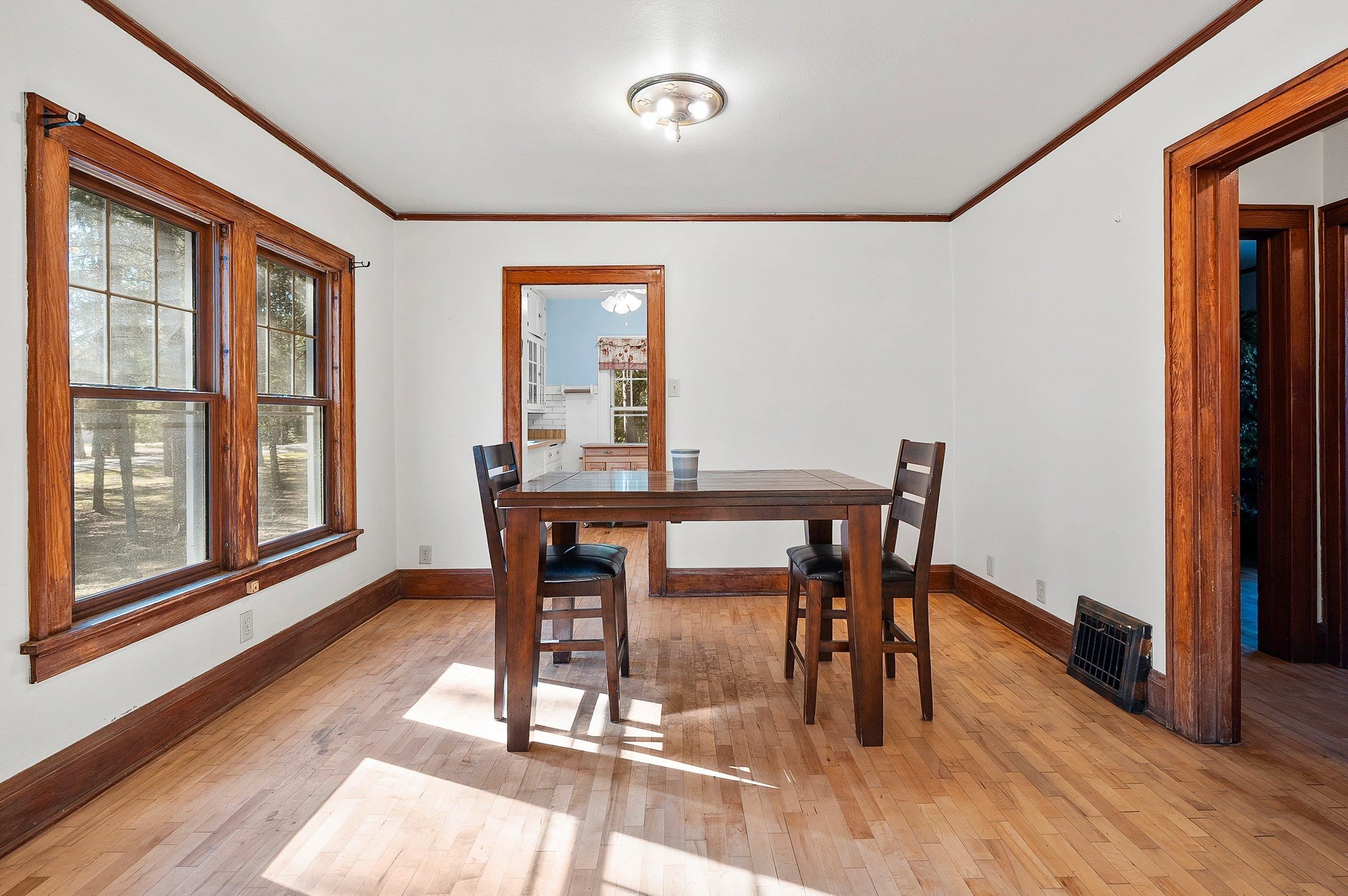 W11944 Parkway Road Crivitz, WI 54114 - Photo 7 of 47