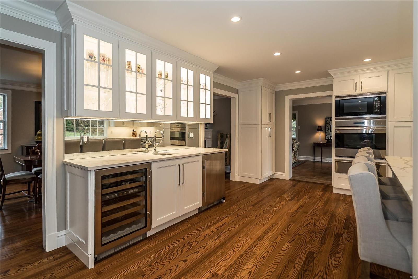 202 West Jackson Road Webster Groves, MO 63119 - Photo 11 of 36 Gallery Image 11