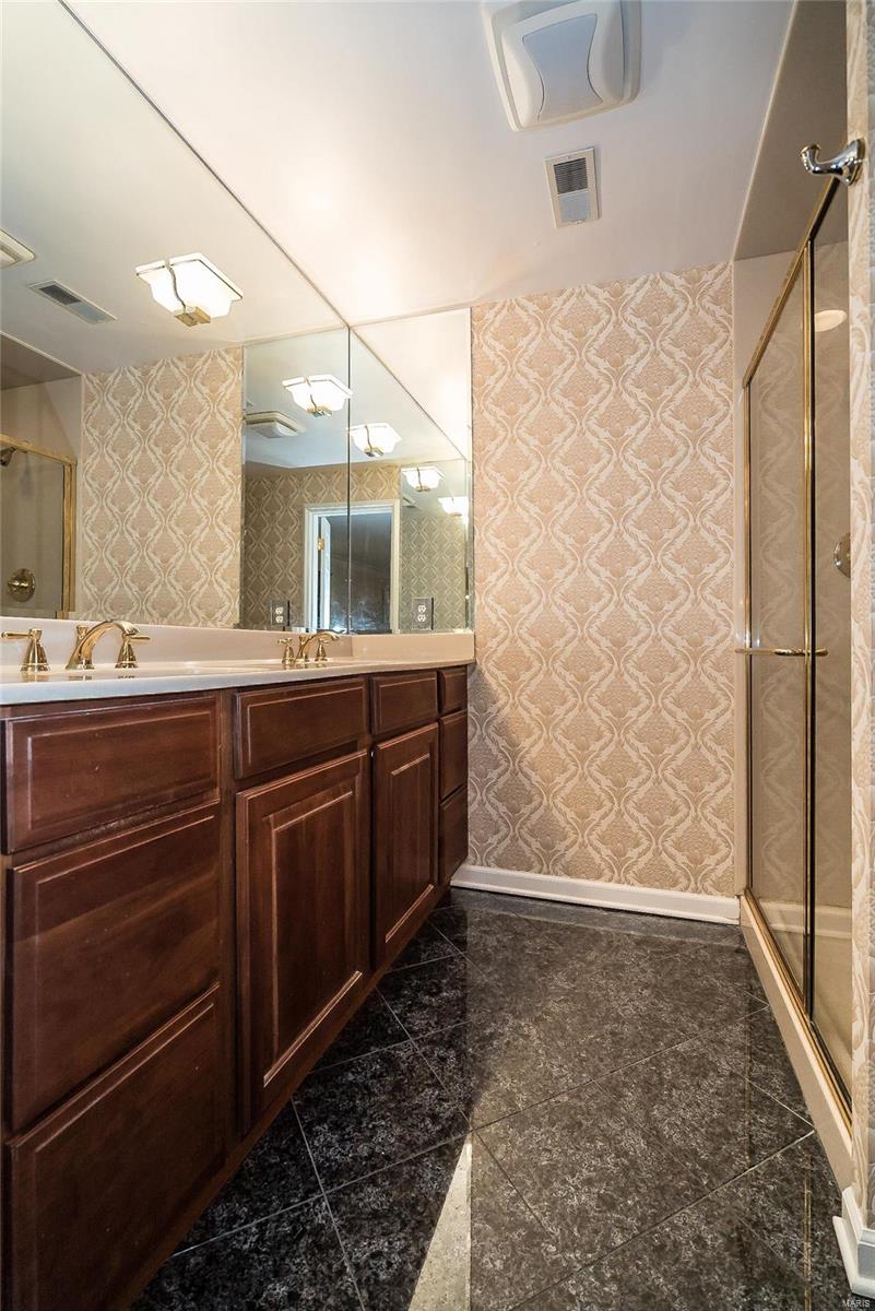 202 West Jackson Road Webster Groves, MO 63119 - Photo 29 of 36 Gallery Image 29