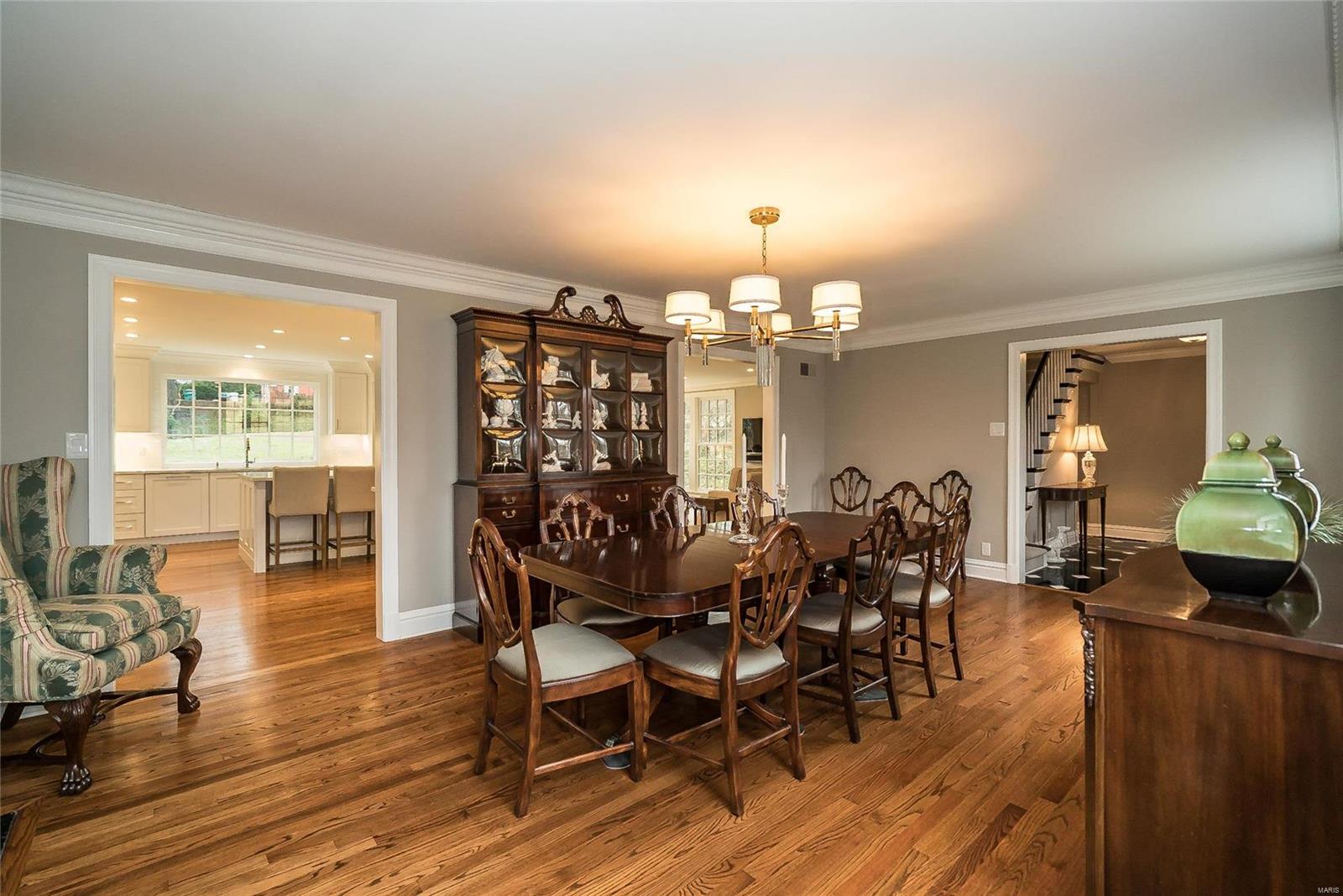 202 West Jackson Road Webster Groves, MO 63119 - Photo 5 of 36 Gallery Image 5