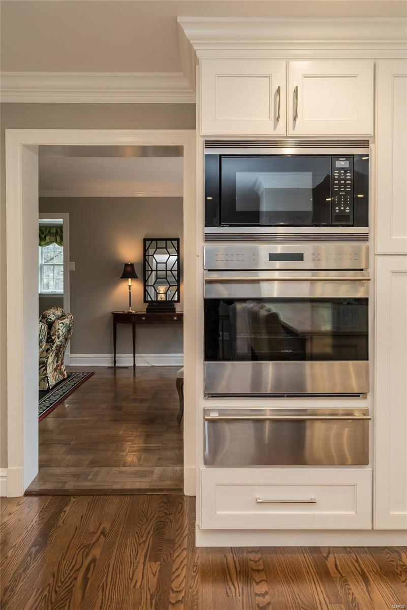 202 West Jackson Road Webster Groves, MO 63119 - Photo 9 of 36 Gallery Image 9