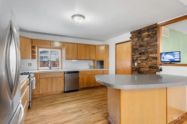 $369,900 | 522 East Cleveland Avenue, Unit N, Glenns Ferry, ID 83623