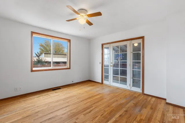 $369,900 | 522 East Cleveland Avenue, Unit N, Glenns Ferry, ID 83623