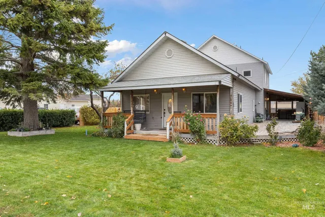 $369,900 | 522 East Cleveland Avenue, Unit N, Glenns Ferry, ID 83623