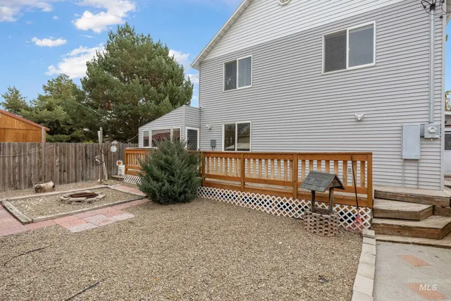 $369,900 | 522 East Cleveland Avenue, Unit N, Glenns Ferry, ID 83623