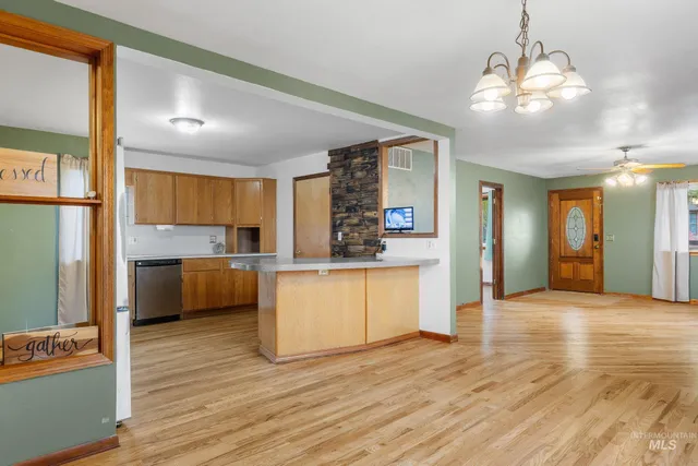 $369,900 | 522 East Cleveland Avenue, Unit N, Glenns Ferry, ID 83623