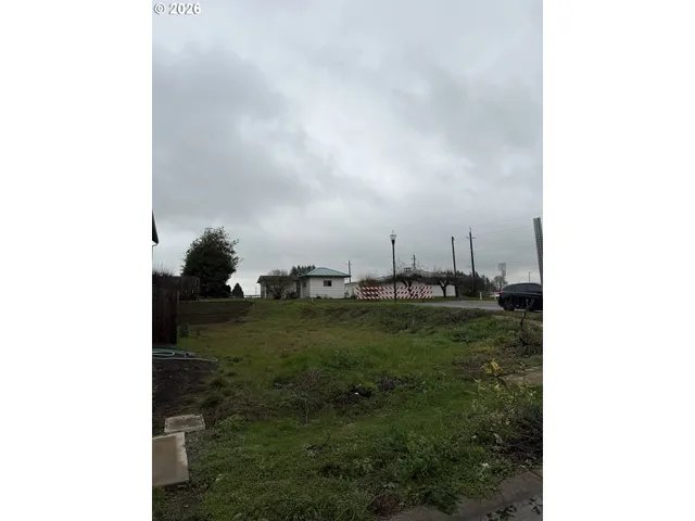 a view of a green field