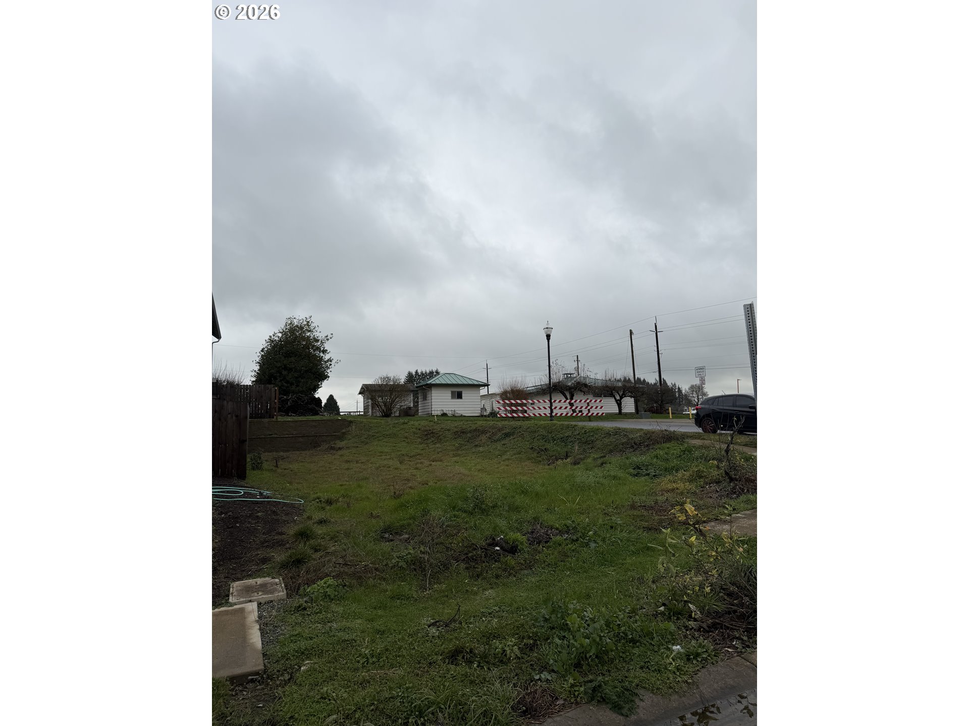 1030 North Auburn Place Ridgefield, WA 98642 - Photo 3 of 4 a view of a green field