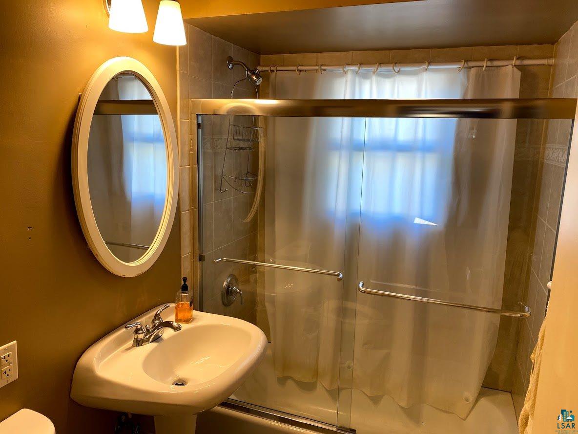 2425 Morris Thomas Road Duluth, MN 55811 - Photo 12 of 27 Gallery Image 12