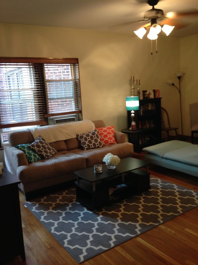 535 West Brompton Avenue, Unit 2S Chicago, IL 60657 - Photo 3 of 9
