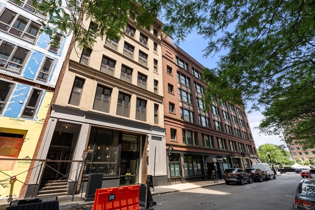 190 High Street, Unit 5 Boston, MA 02110 - Photo 11 of 11