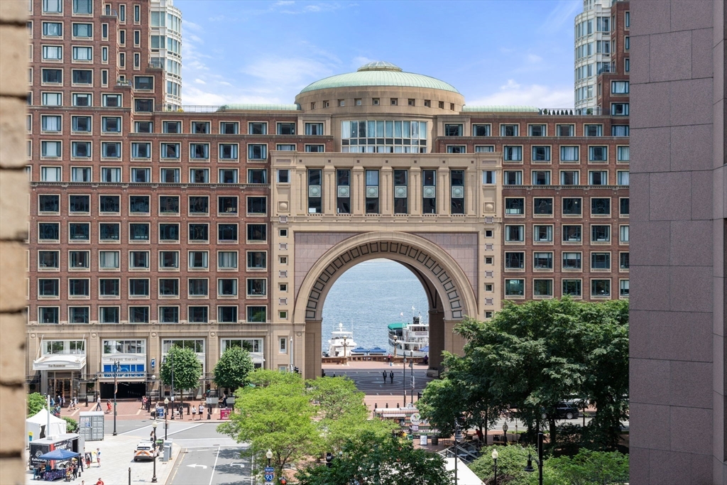 190 High Street, Unit 5 Boston, MA 02110 - Photo 10 of 11