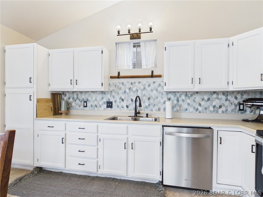 33433 Englewood Road Sunrise Beach, MO 65079 - Photo 12 of 54 A pantry!