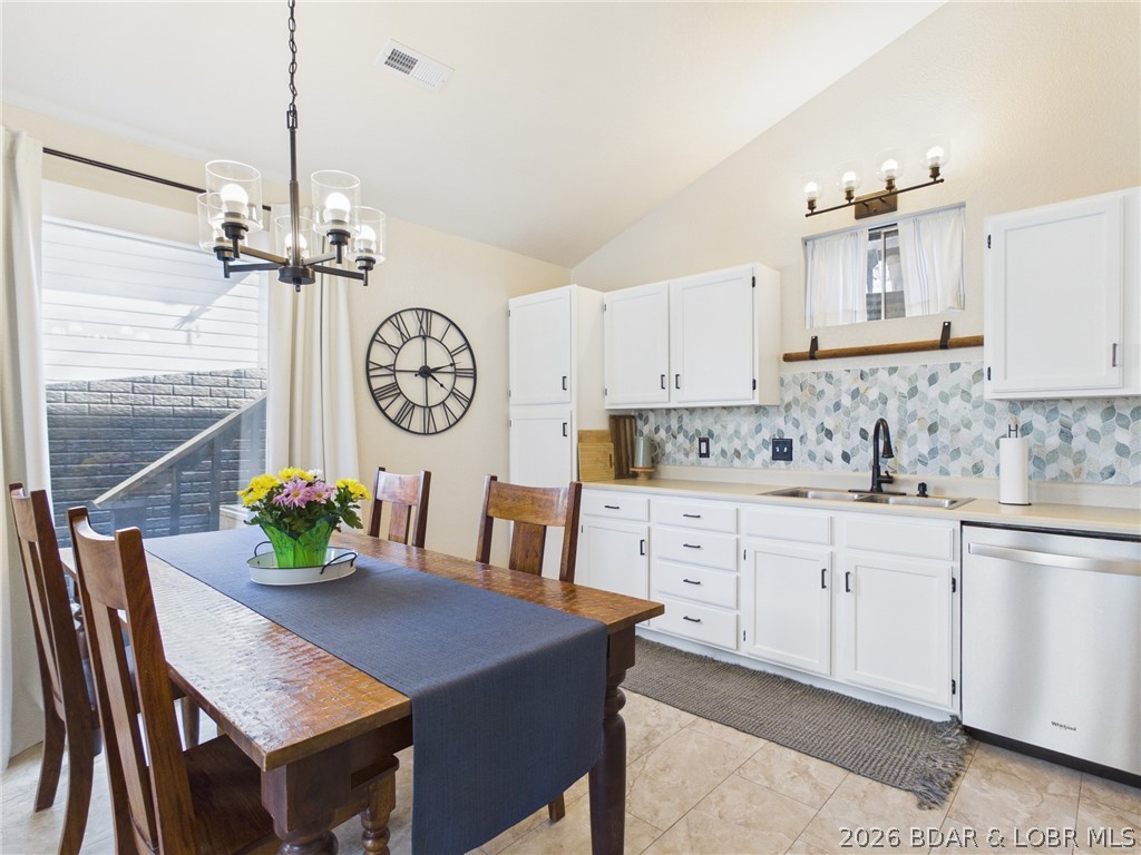 33433 Englewood Road Sunrise Beach, MO 65079 - Photo 13 of 54 Beautiful backsplash