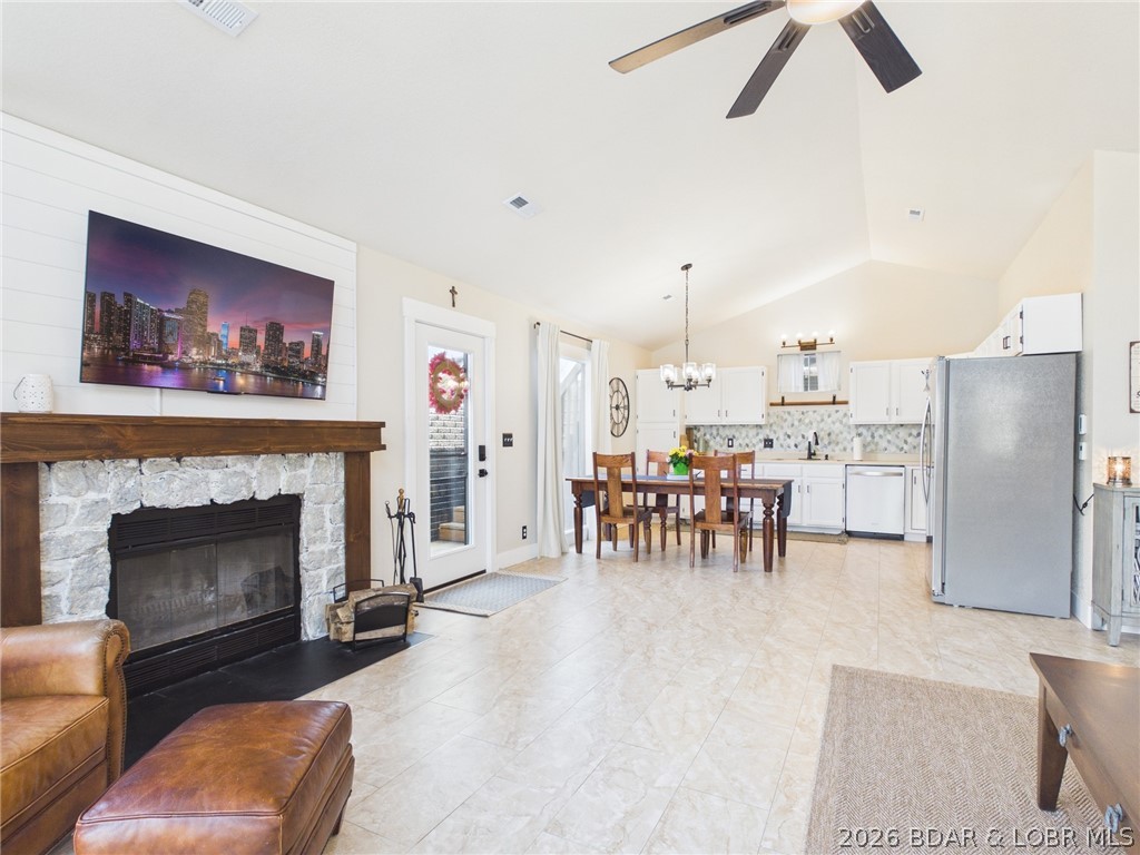 33433 Englewood Road Sunrise Beach, MO 65079 - Photo 7 of 54 Open concept