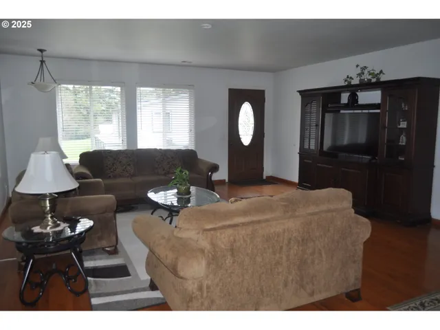 $750,000 | 4215 Mt Reuben Road, Glendale, OR 97442