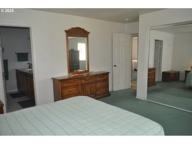 $750,000 | 4215 Mt Reuben Road, Glendale, OR 97442