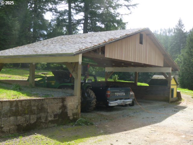 4215 Mt Reuben Road Glendale, OR 97442 - Photo 4 of 46