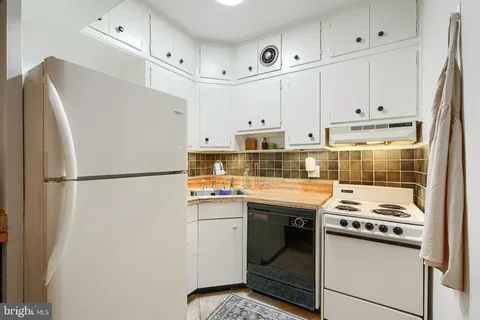 $99,000 | 3601 Greenway, Unit 303, Baltimore, MD 21218