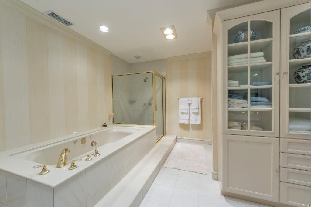 9915 Litzsinger Road Ladue, MO 63124 - Photo 54 of 71 Gallery Image 54