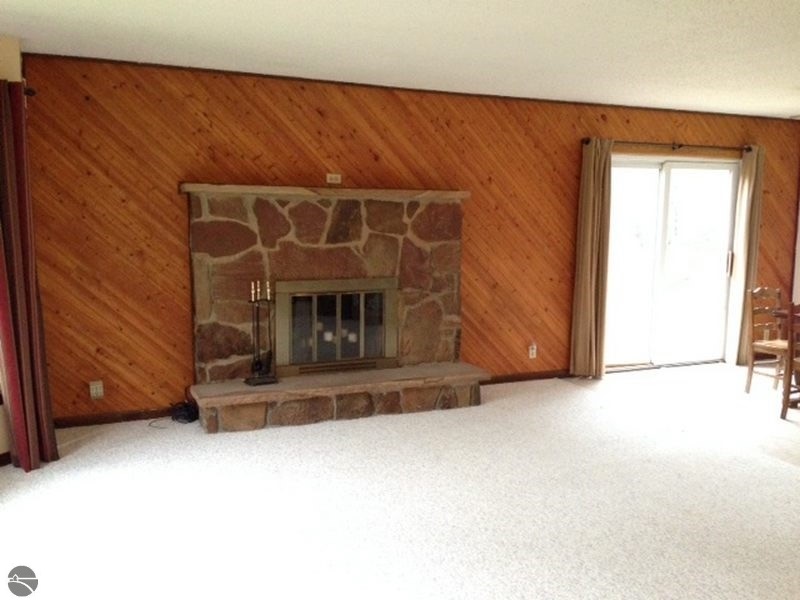 246 South Denstedt Road Hale, MI 48739 - Photo 6 of 11 1778075-5.JPG