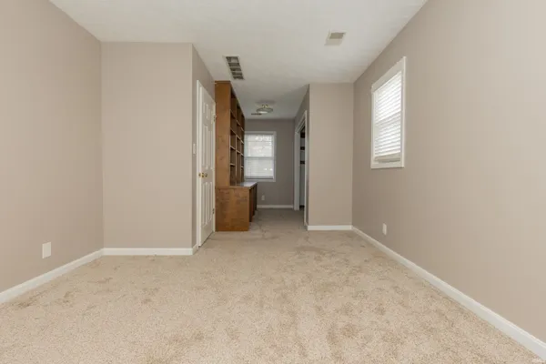 $1,600 | 5500 Big Cynthiana Road, Evansville, IN 47720