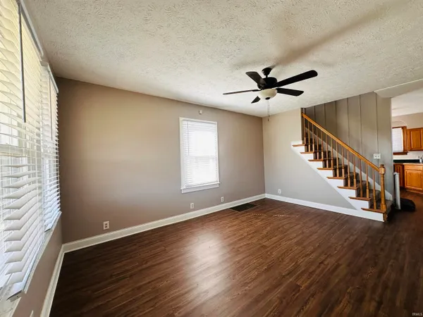 $1,600 | 5500 Big Cynthiana Road, Evansville, IN 47720