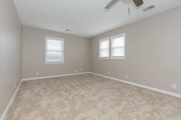 $1,600 | 5500 Big Cynthiana Road, Evansville, IN 47720