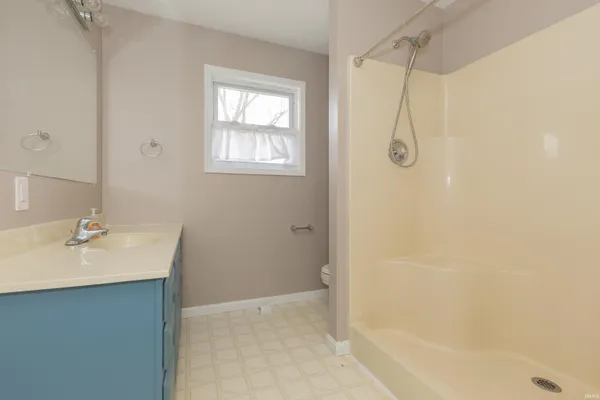 $1,600 | 5500 Big Cynthiana Road, Evansville, IN 47720