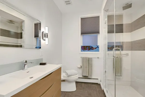 $3,650 | 158 Edgar Street, Unit 1, Weehawken, NJ 07086