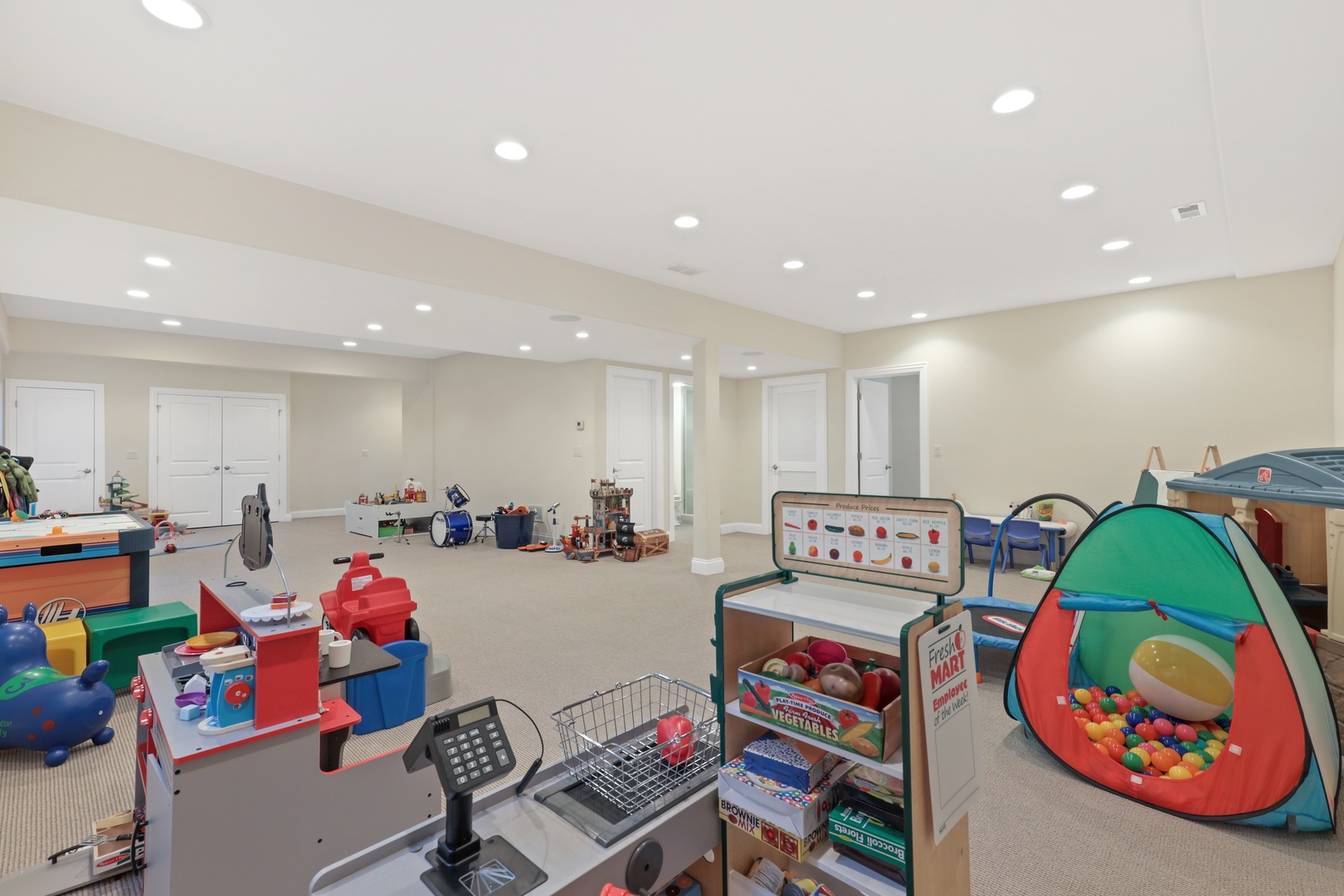 1014 Kenton Road Deerfield, IL 60015 - Photo 23 of 33