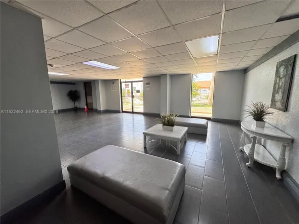 $167,500 | 13499 Biscayne Boulevard, Unit 703, North Miami, FL 33181
