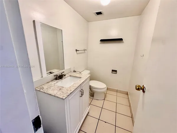 $167,500 | 13499 Biscayne Boulevard, Unit 703, North Miami, FL 33181