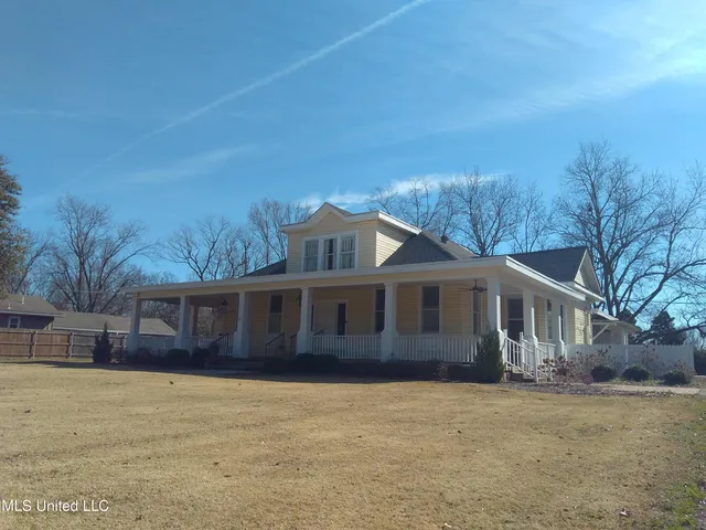 $257,500 | 1202 Bayou Drive, Indianola, MS 38751