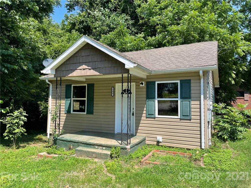 102 Roper Street Morganton, NC 28655 - Photo 1 of 4 Gallery Image 1