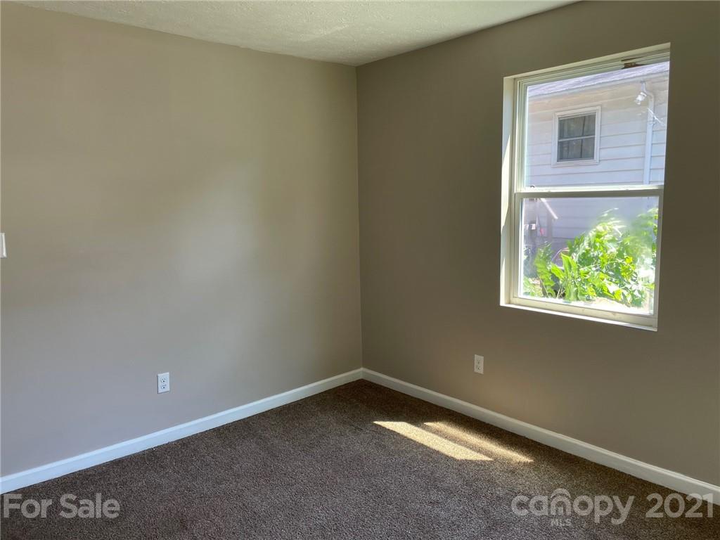 102 Roper Street Morganton, NC 28655 - Photo 2 of 4 Gallery Image 2