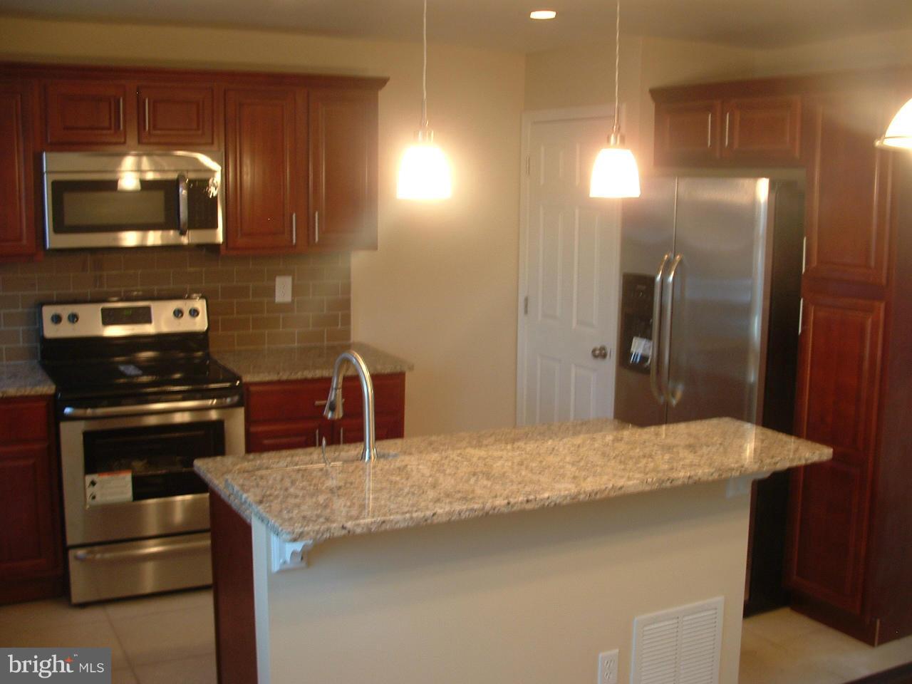 229 Southeastern Court Baltimore, MD 21221 - Photo 2 of 26 Kitchen