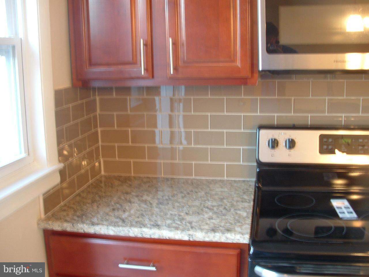 229 Southeastern Court Baltimore, MD 21221 - Photo 8 of 26 Kitchen