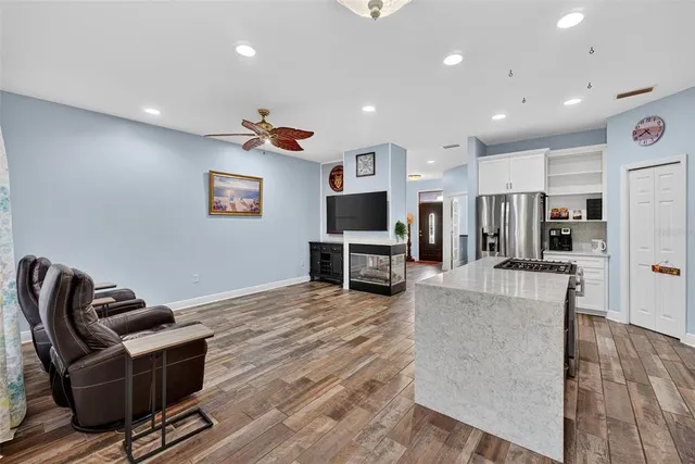 $575,000 | 3229 Gardner Oaks Lane, Lakeland, FL 33810