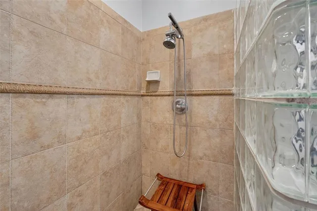 $575,000 | 3229 Gardner Oaks Lane, Lakeland, FL 33810