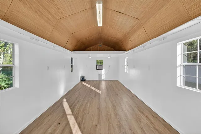 $575,000 | 3229 Gardner Oaks Lane, Lakeland, FL 33810