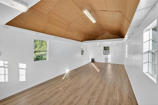 $575,000 | 3229 Gardner Oaks Lane, Lakeland, FL 33810