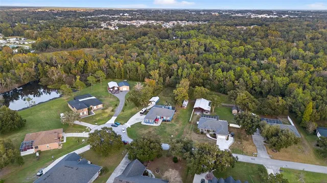 $575,000 | 3229 Gardner Oaks Lane, Lakeland, FL 33810