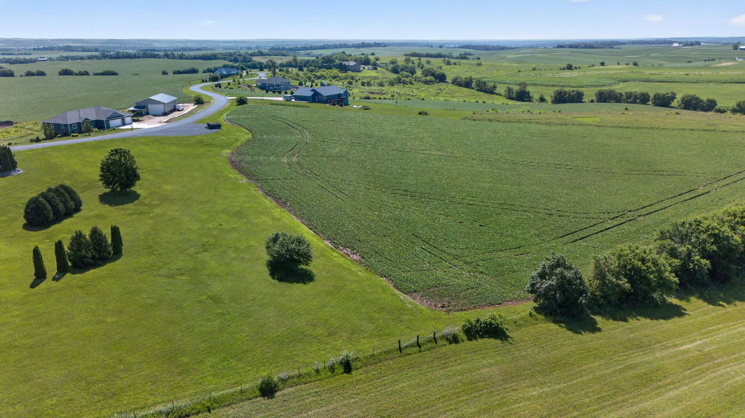 N7795 Panorama Road Belleville, WI 53508 - Photo 11 of 66